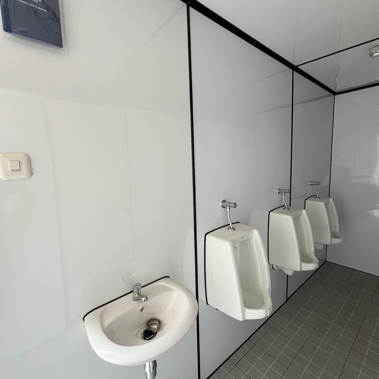 Toilet container portable sanitation — PT Kiranalea — foto 4